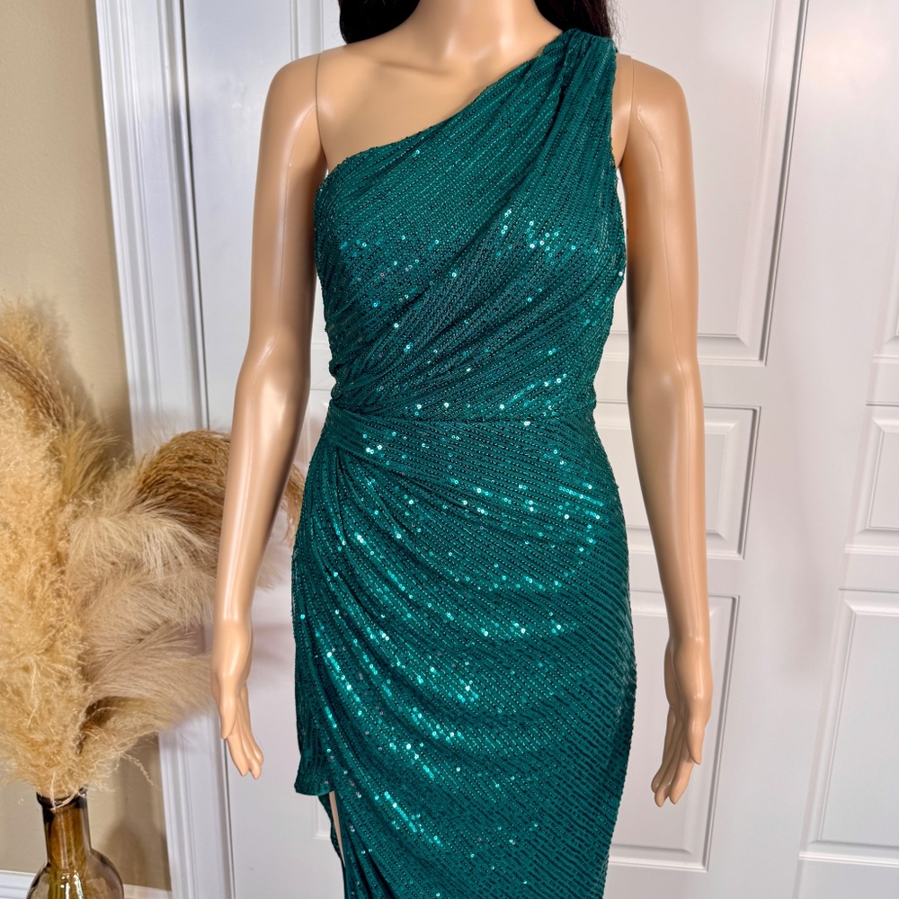 PEACOCK GREEN LONG SEQUIN DRESS - Picture 9 of 14